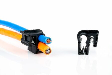 WKK Clip voor kabel 2x6mm excl. kabelbinder/ Zak &aacute; 100 stuks